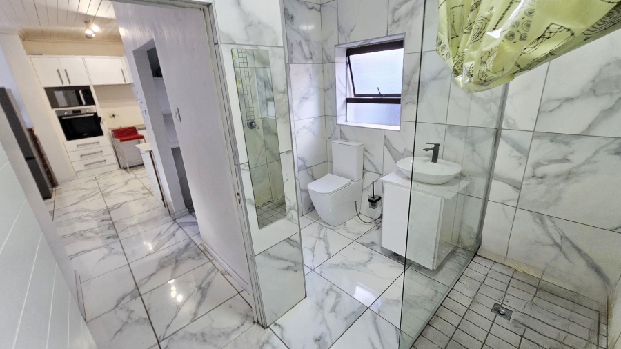 5 Bedroom Property for Sale in Westdene Free State